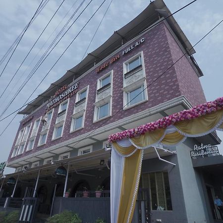 Hotel Mathoshree Thane Zewnętrze zdjęcie