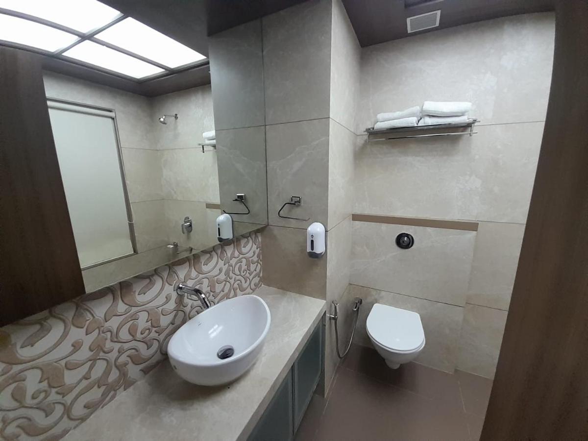 Hotel Mathoshree Thane Zewnętrze zdjęcie