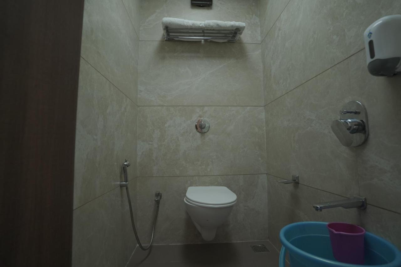 Hotel Mathoshree Thane Zewnętrze zdjęcie