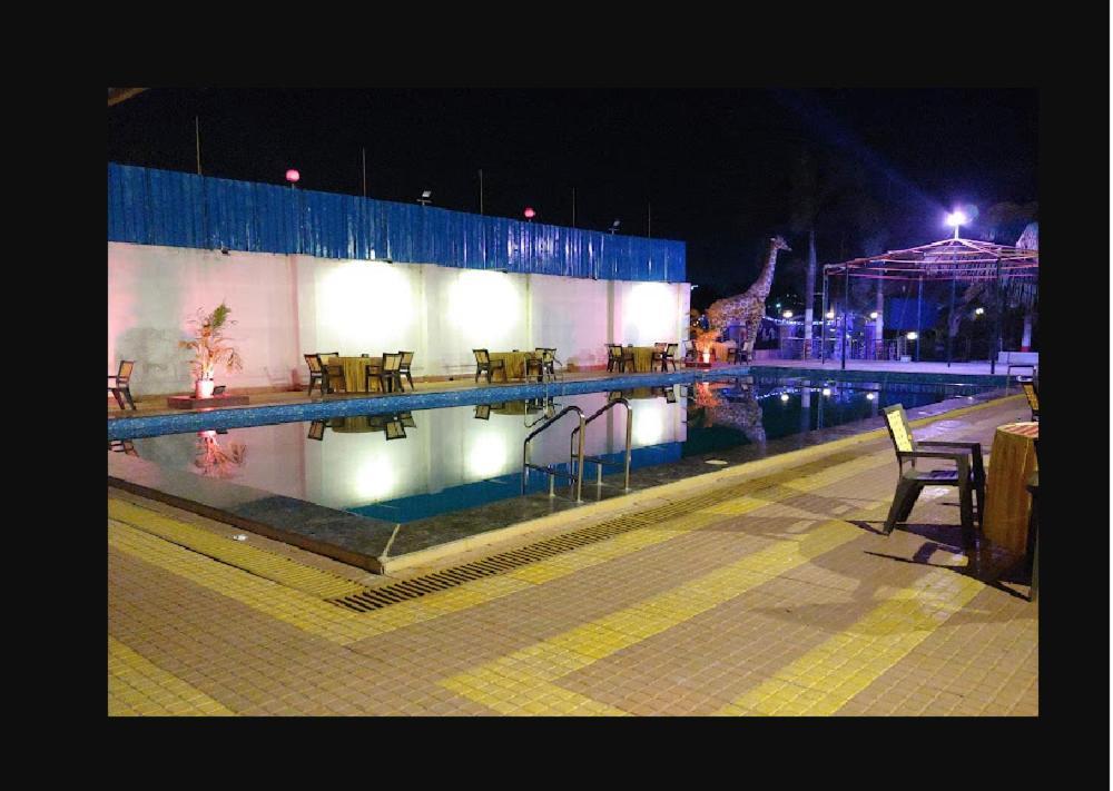 Hotel Mathoshree Thane Zewnętrze zdjęcie